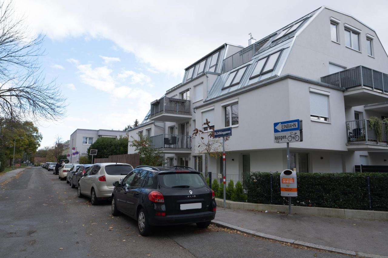 Modern Apartment W/ Cozy Balcony Near City Center Wien Eksteriør billede