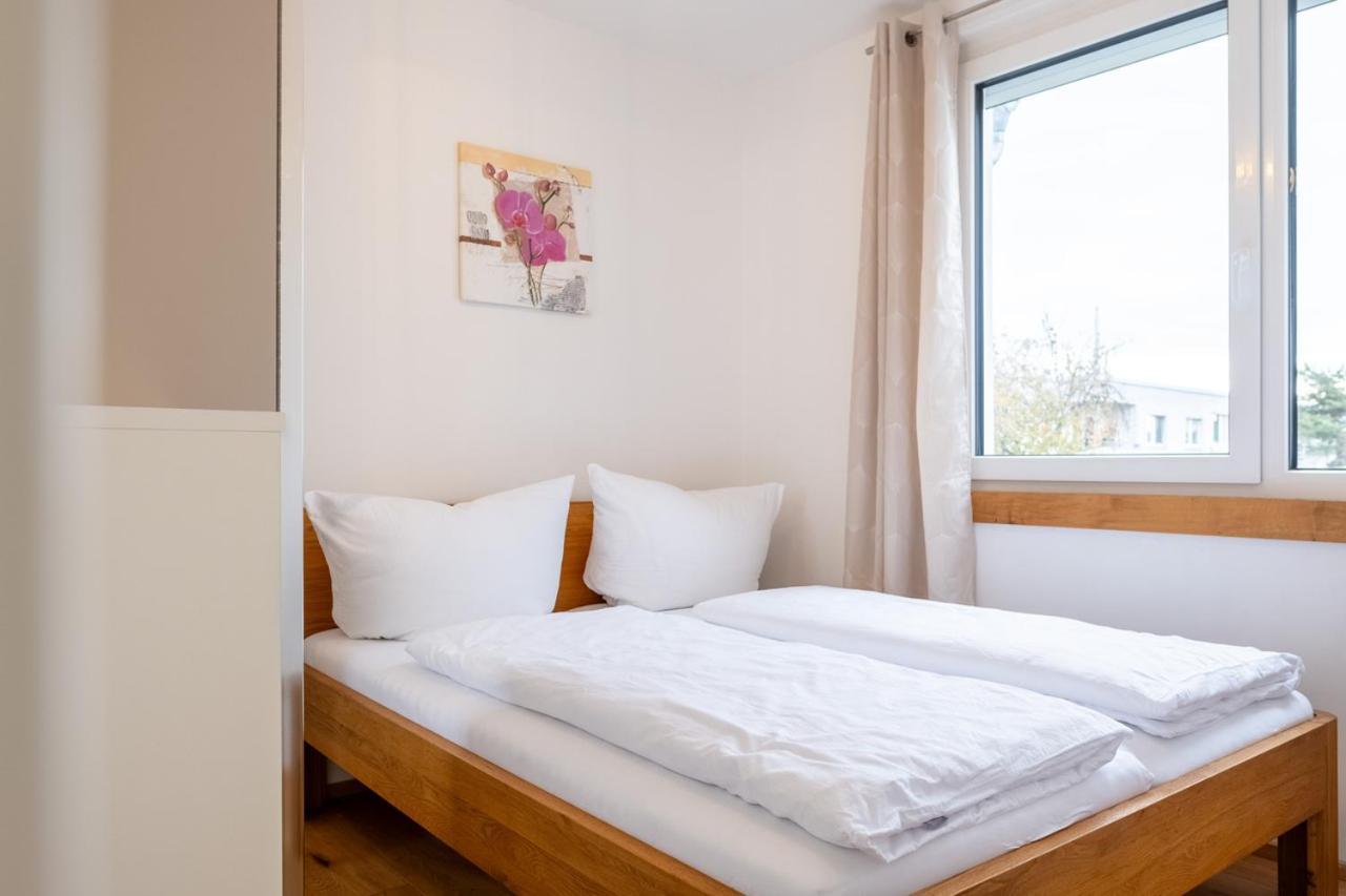 Modern Apartment W/ Cozy Balcony Near City Center Wien Eksteriør billede
