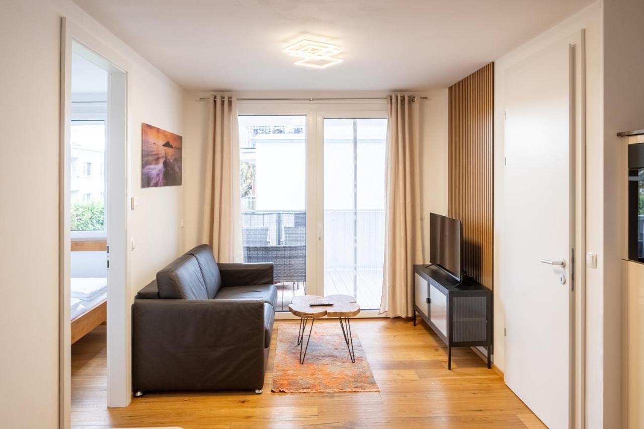 Modern Apartment W/ Cozy Balcony Near City Center Wien Eksteriør billede